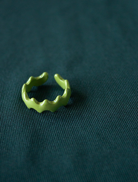 Anillo zigzag verde