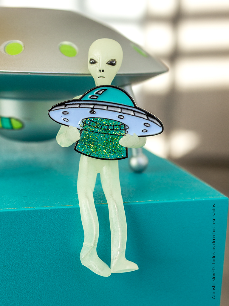 Pins Nave extraterrestre